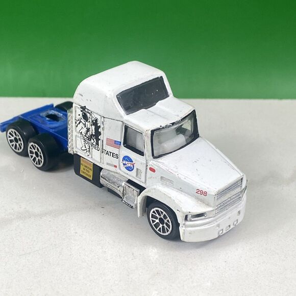 Vintage RealToy NASA Truck Trailer And Shuttle Transport - Picture 3 of 14